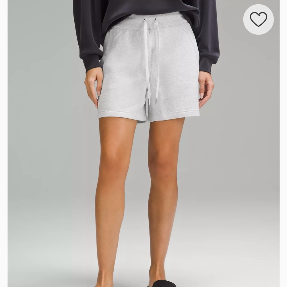 Lululemon scuba high rise short 5in